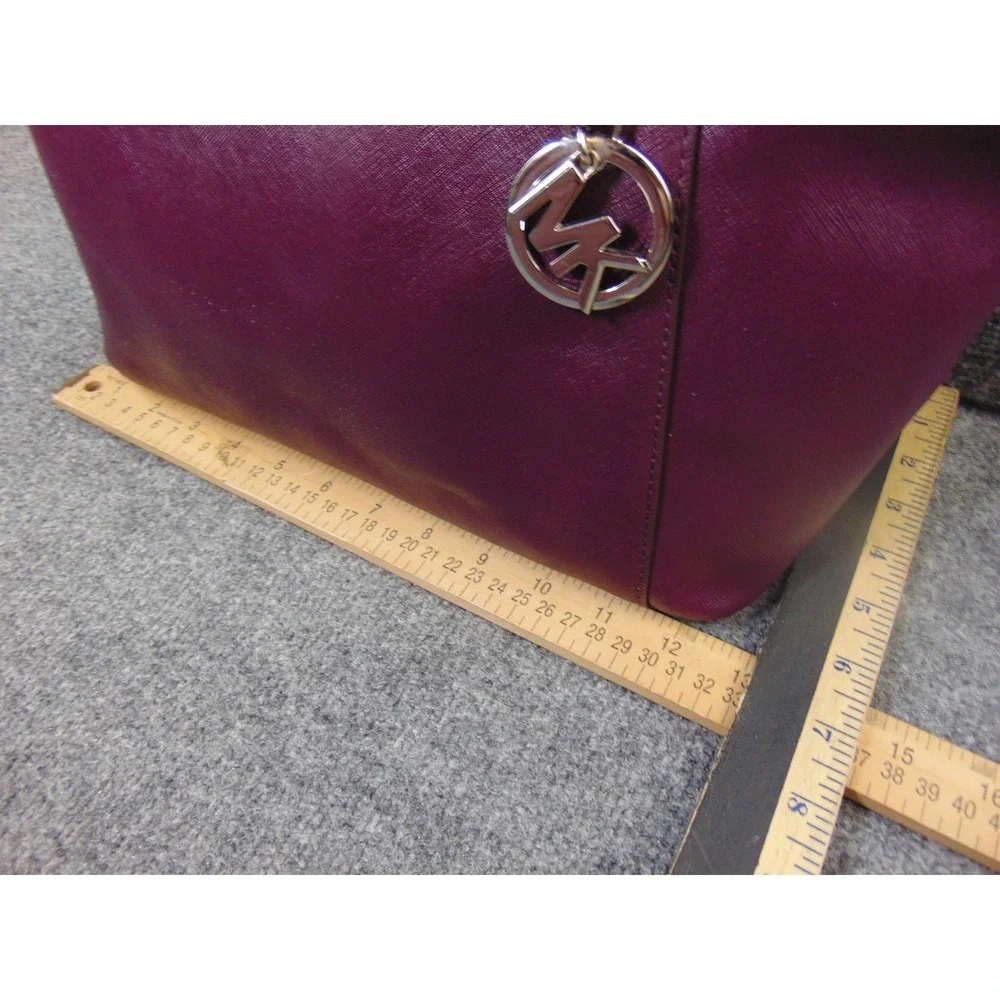 Michael‎ Kors Jet Set Tote Bag Saffiano Leather Plum Purple Zipper Closure MK